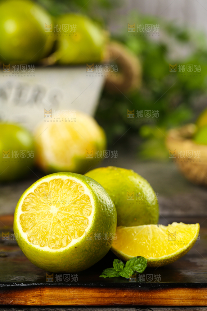 深底上的贡柑