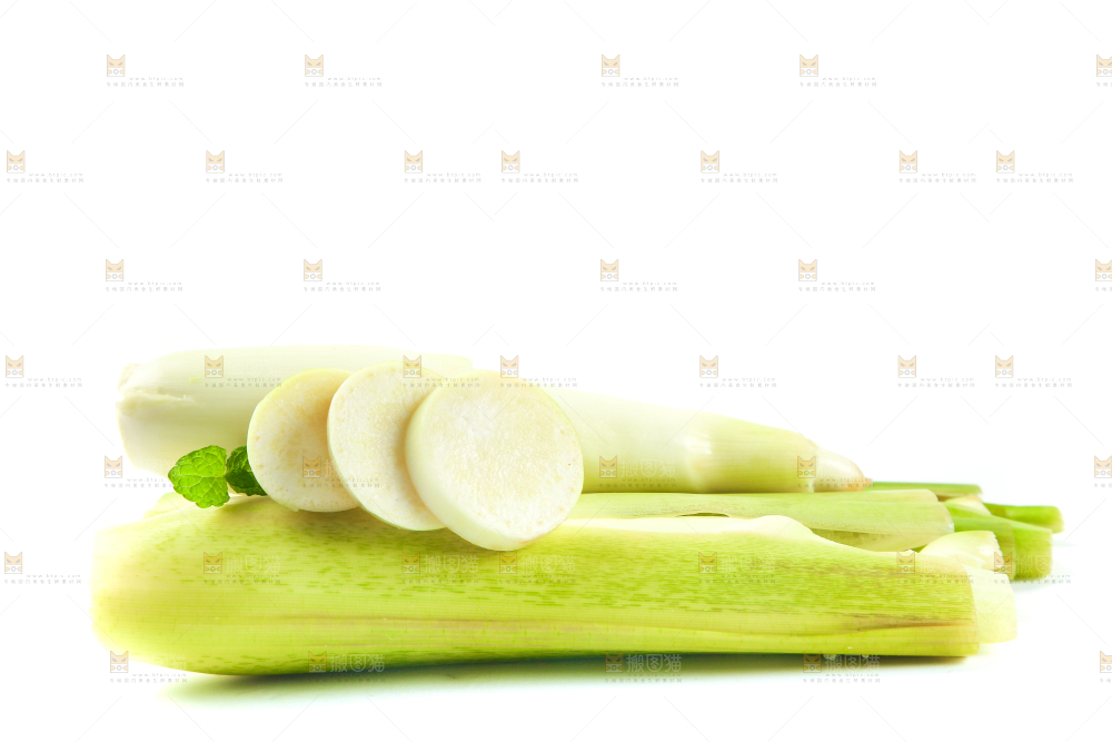 白底上放着一堆湖北新鲜茭白