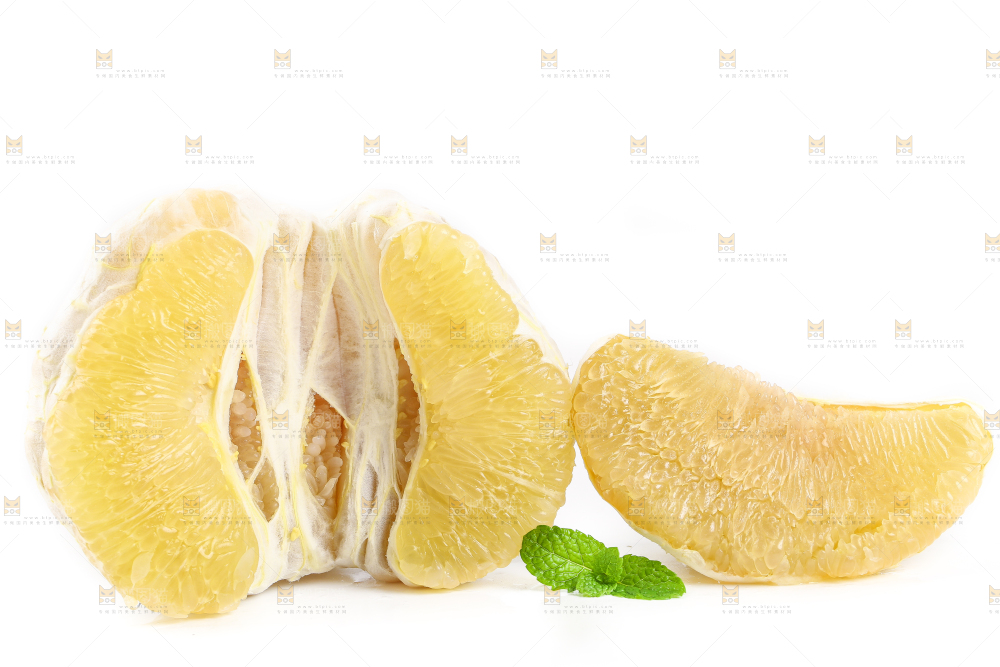 白底上的蜜柚果肉
