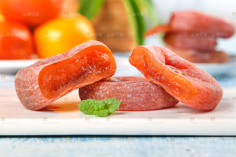 白石底上的柿饼