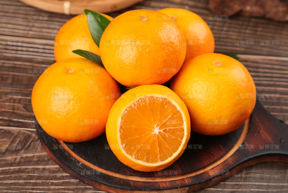木板上的爱媛果冻橙