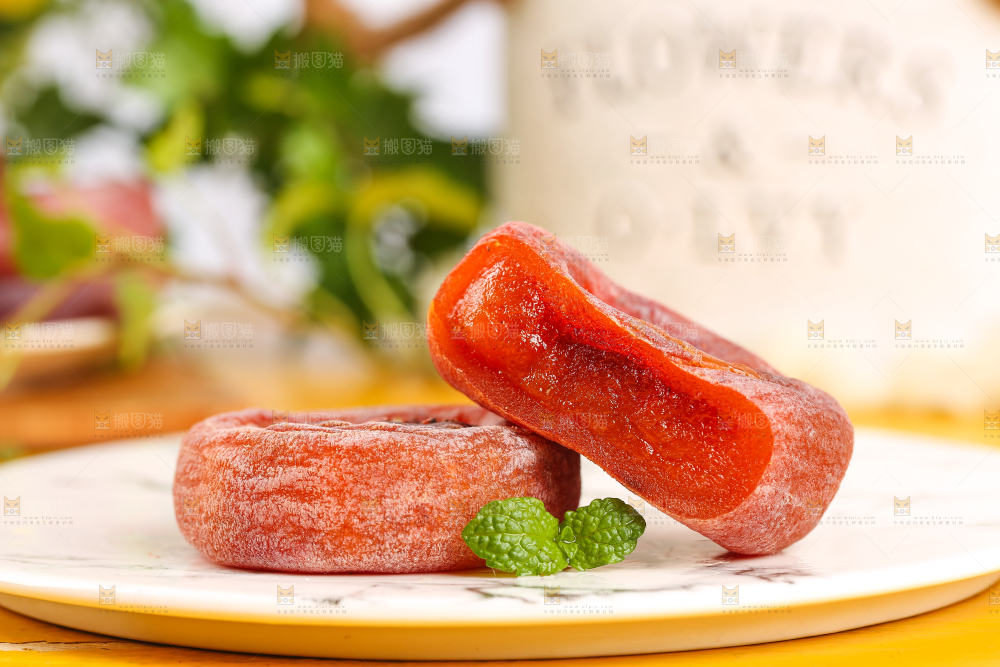 盘子里的恭城柿子饼