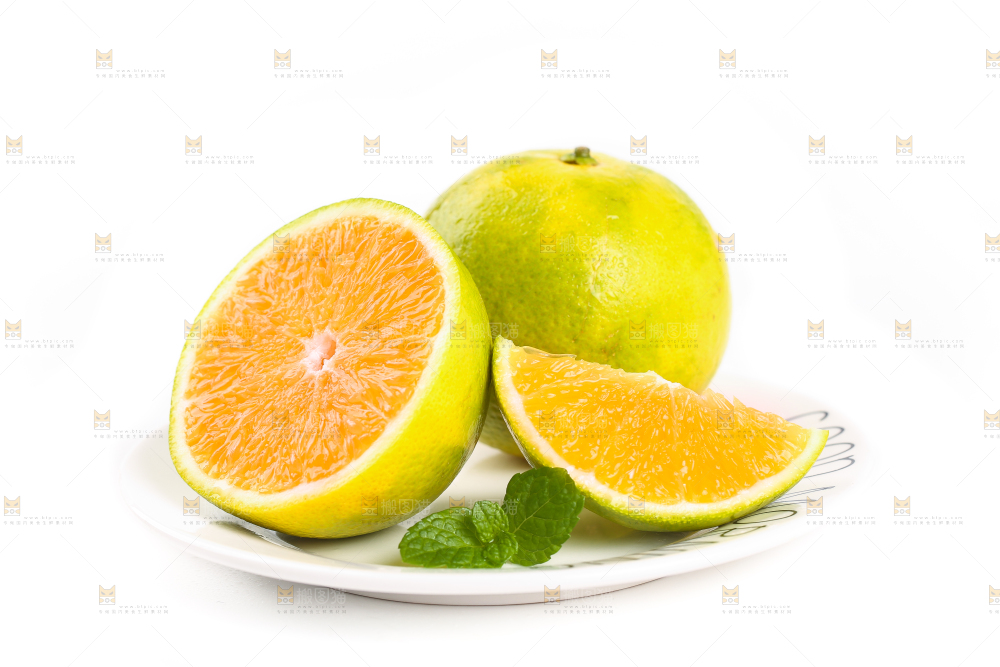 白底上放着一盘秭归夏橙