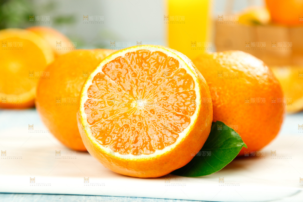 白石板上的爱媛果冻橙