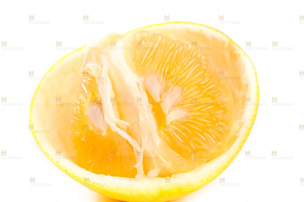 白底上的葡萄柚