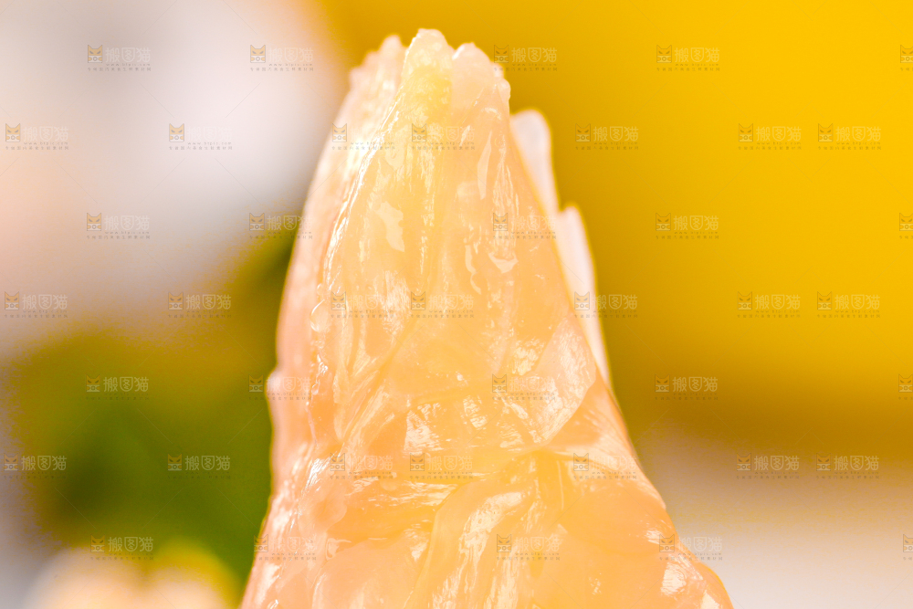 一块白肉蜜柚果肉