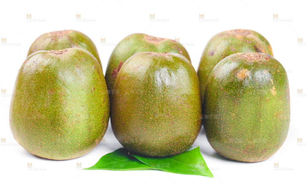 白底上的红心猕猴桃