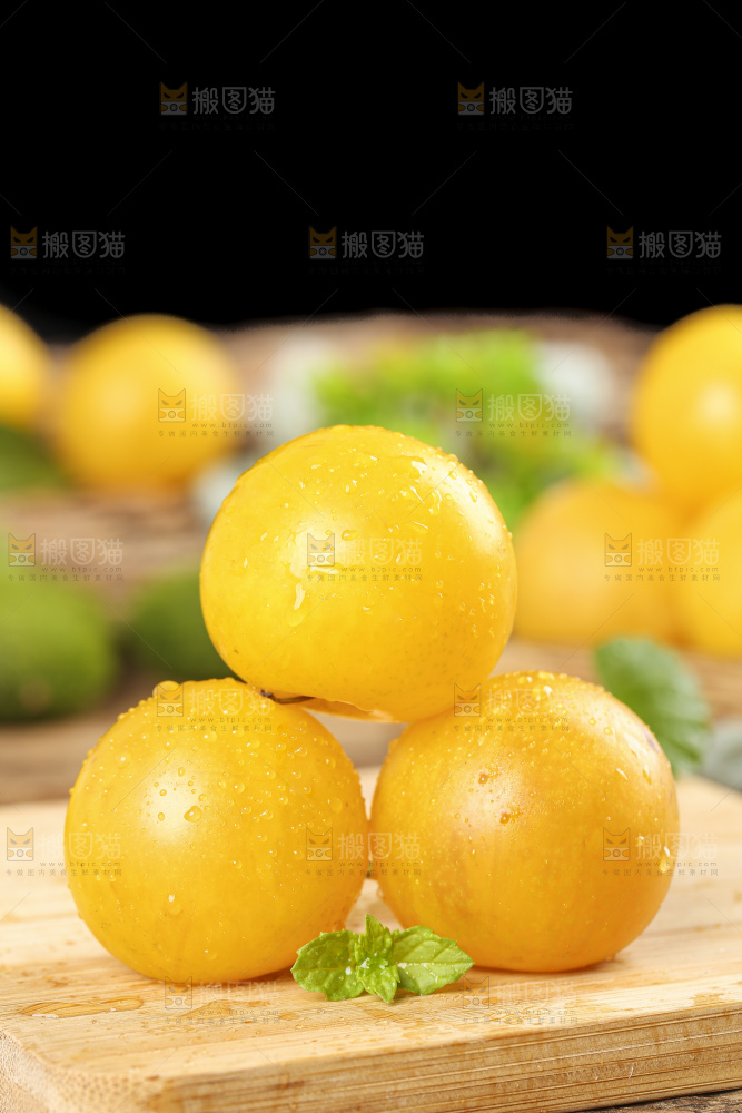 木底上的黄金奈李