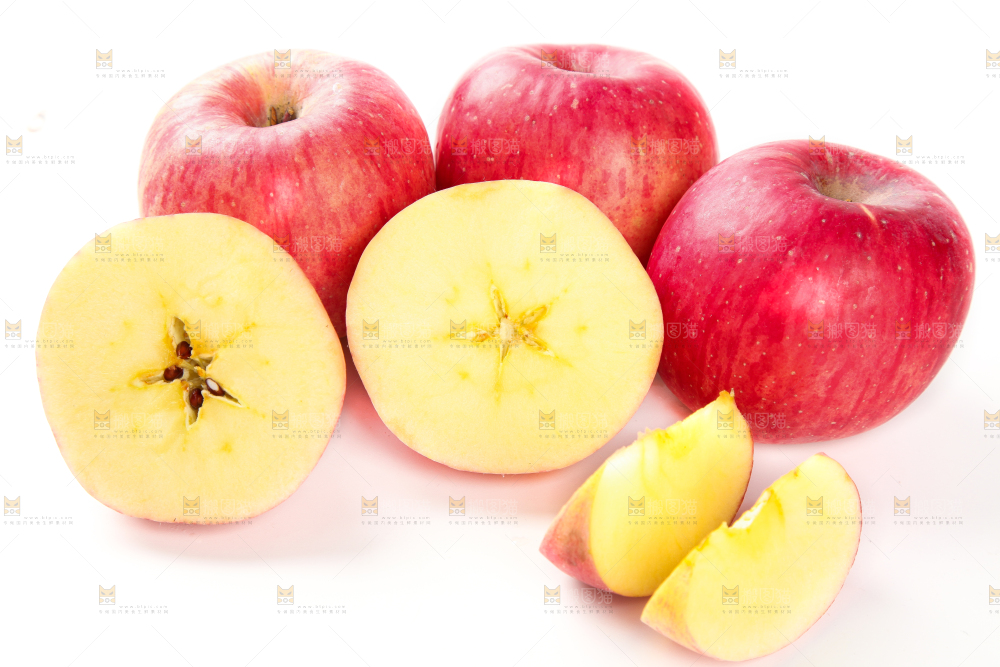 白底上放着苹果