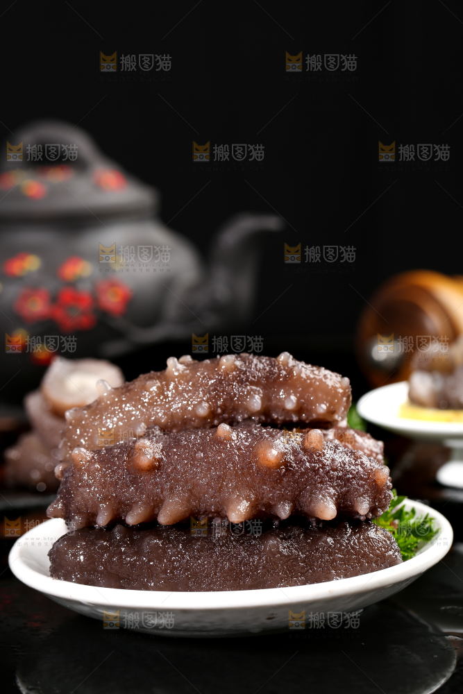 盘子里的海参