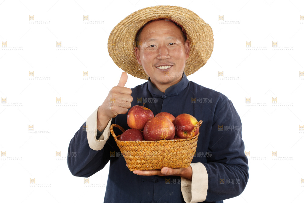 农民手里端着一篮丑苹果