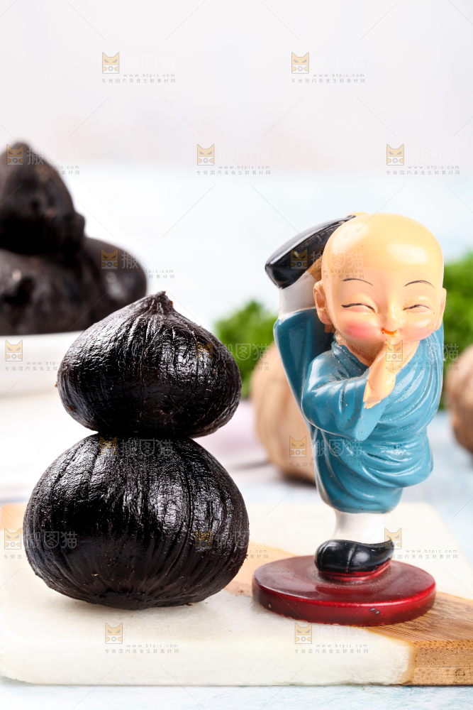 浅底上的养生黑蒜