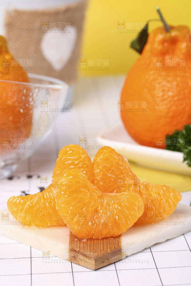 石板上的四川耙耙柑