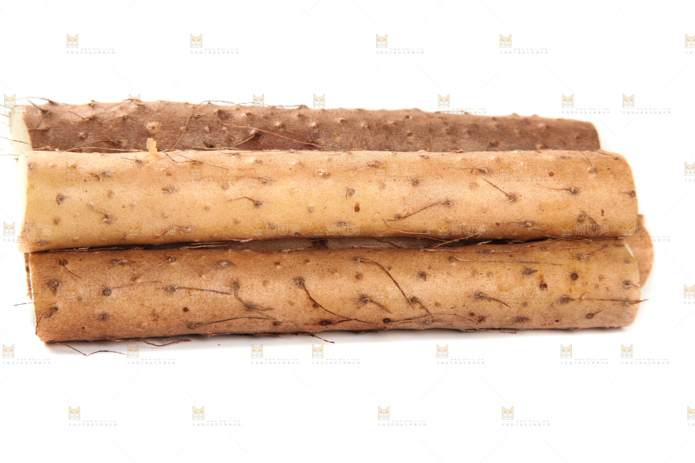 白底上放着淮山药