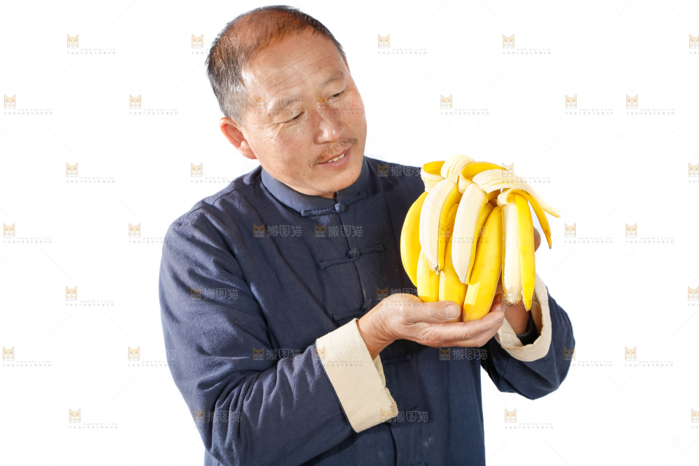 农民手里拿着香蕉