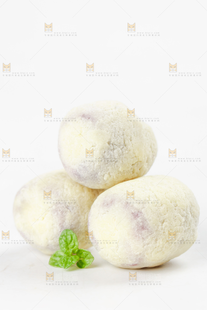 白底上的奶枣