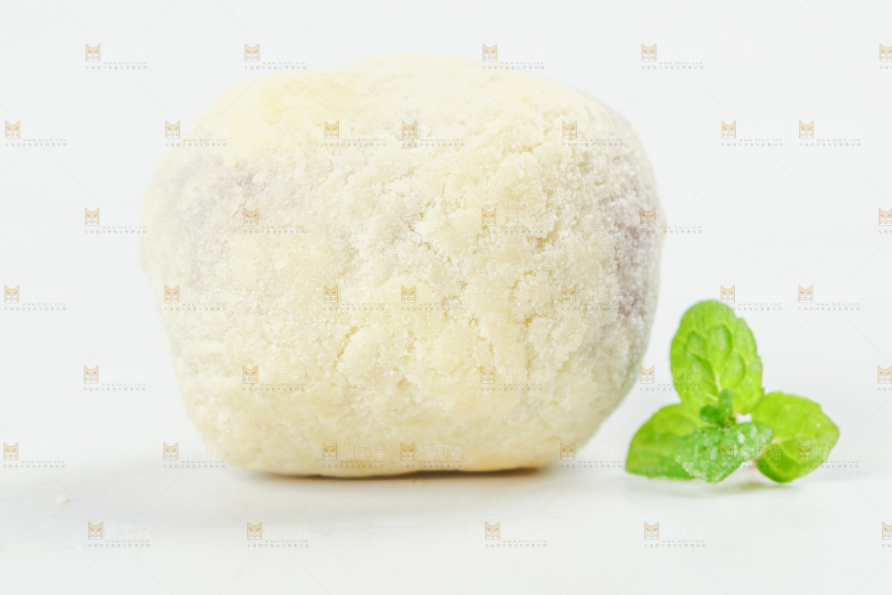 白底上的奶枣