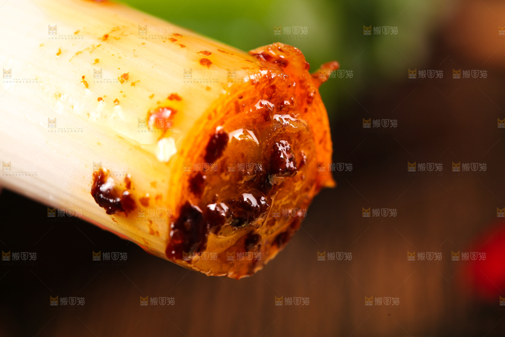 蘸酱的大葱