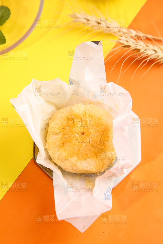 浅底上的苏式月饼