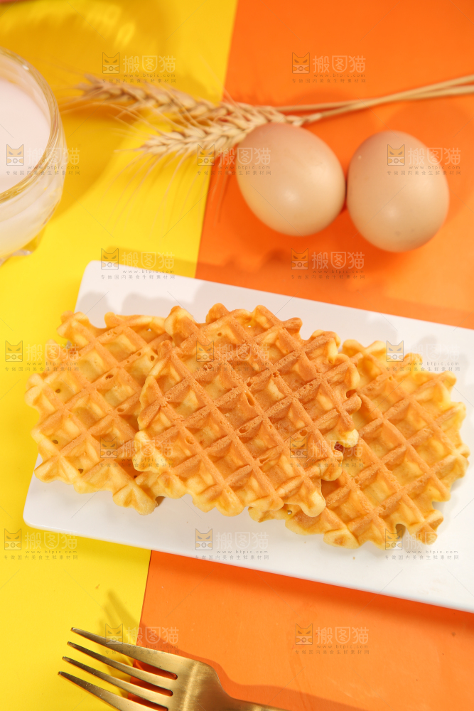 盘子里的华夫饼干