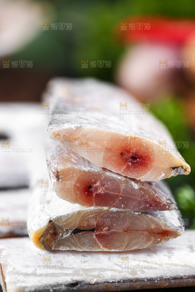 盘子里的带鱼段