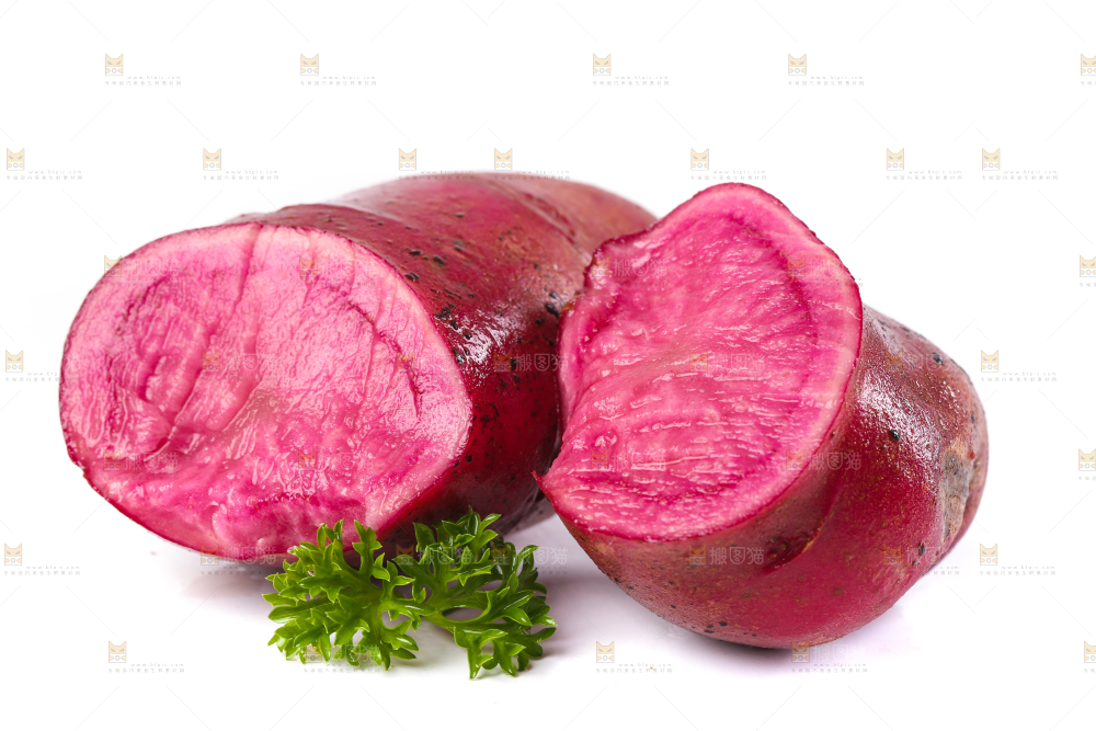 白底上摆放着云南红土豆