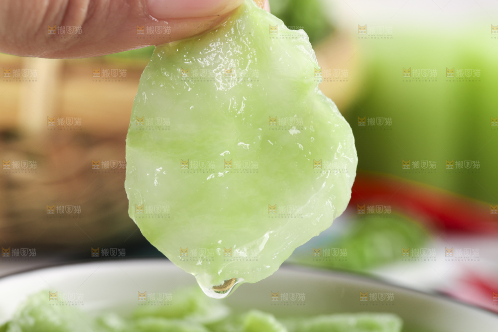 盘子里的干莴笋