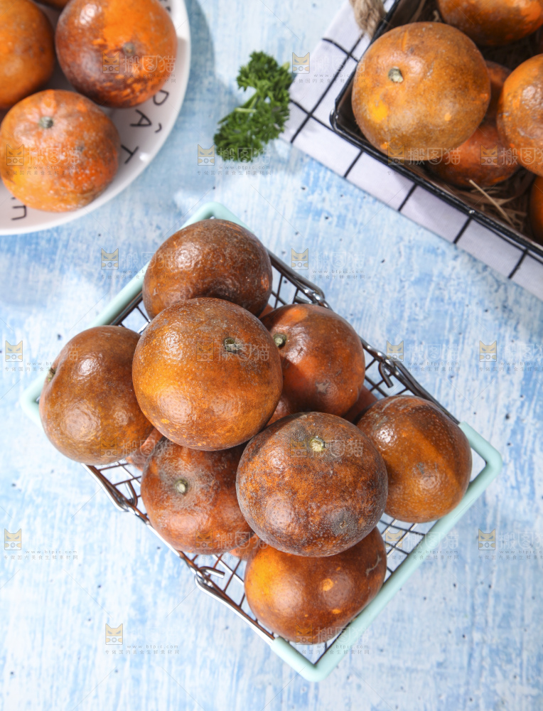 盘子里的武鸣乌柑