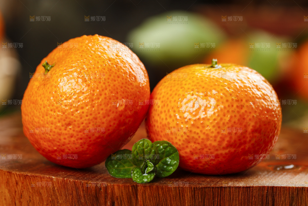 木底上的砂糖橘
