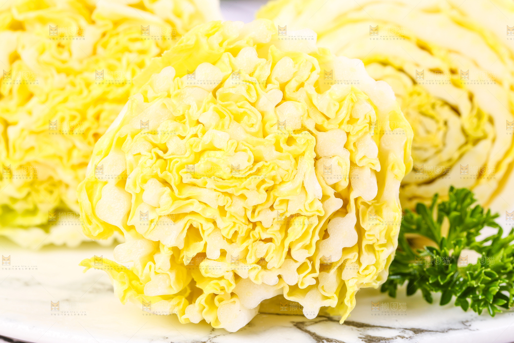 白格子底上的农家自种娃娃菜
