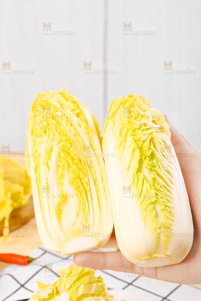 白格子底上的农家自种娃娃菜