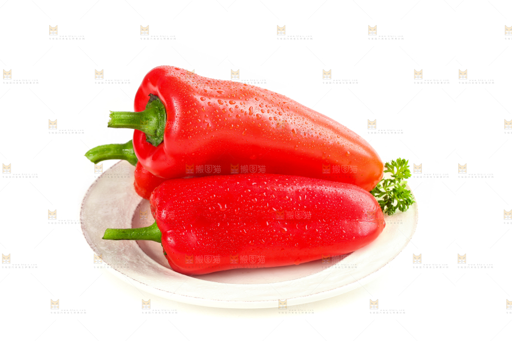 盘子里的大红辣椒