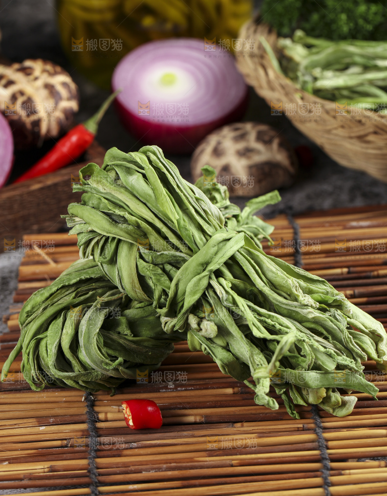 竹底上放着涡阳苔菜