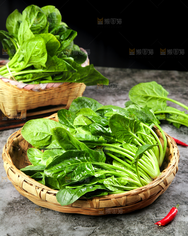 篮子里的红根菠菜