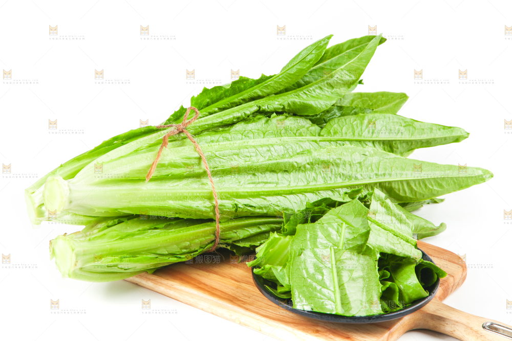木板上放着油麦菜
