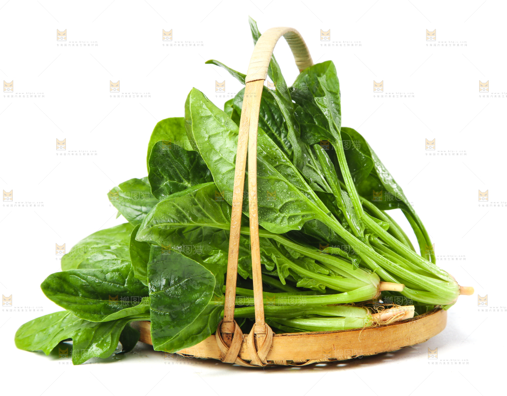 白底上放着菠菜