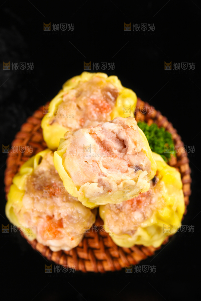 深底上的猪肉烧麦
