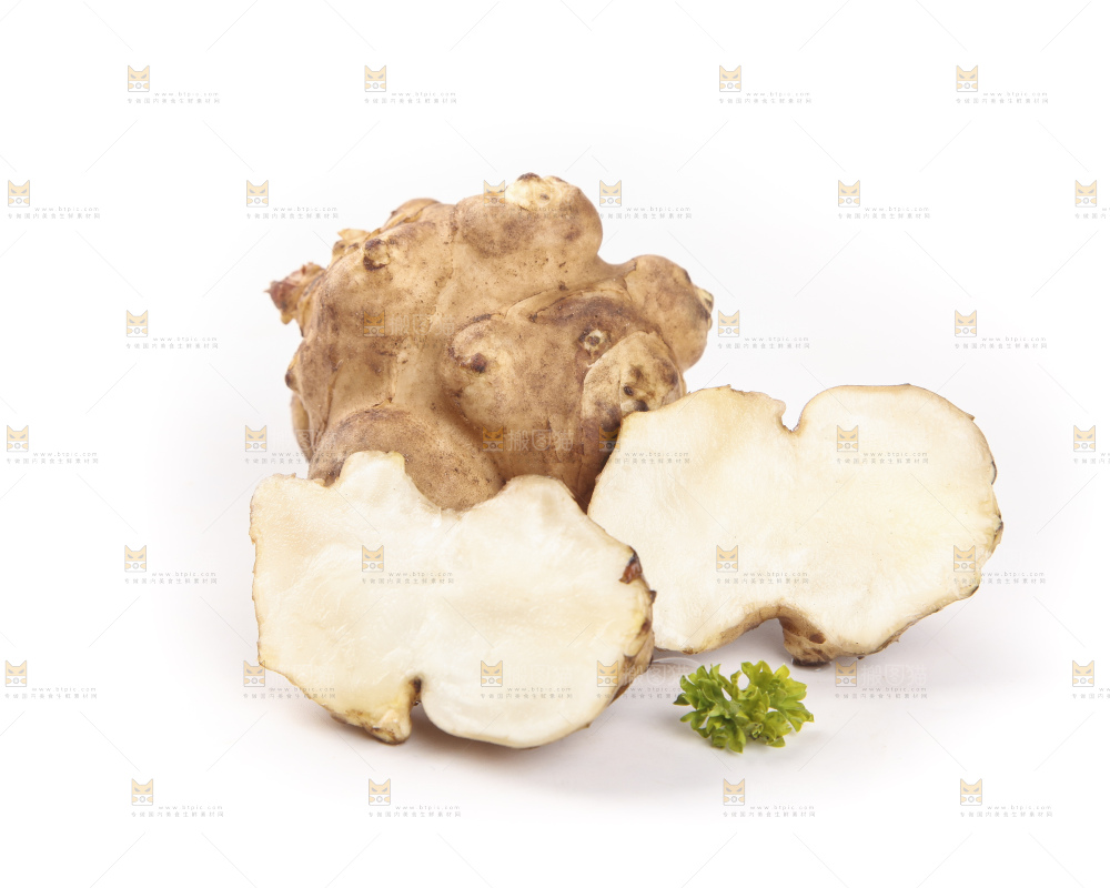 白底上摆放着新鲜洋姜