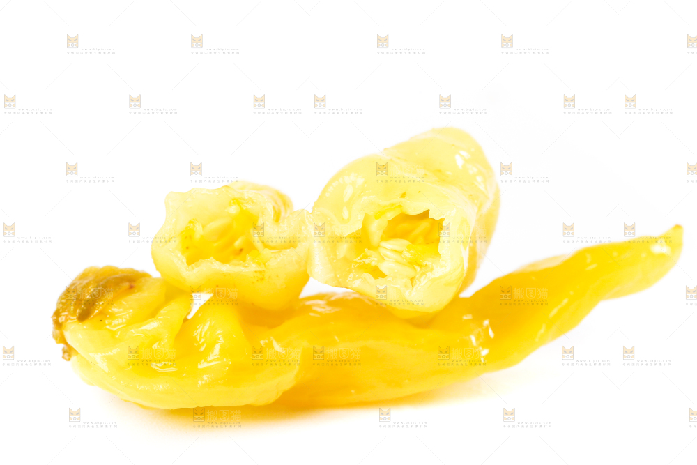 白底上的小米辣椒