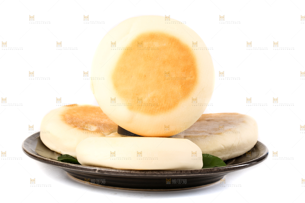 盘子里装着奶香饼