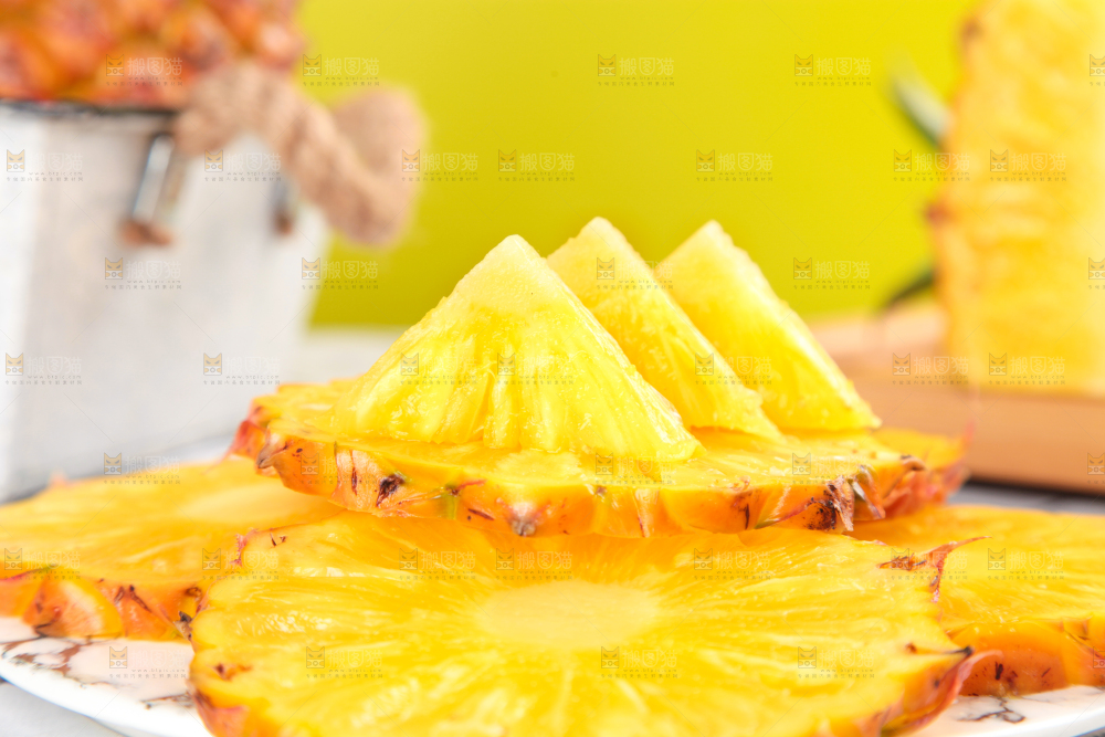 白格子底上的海南金钻凤梨
