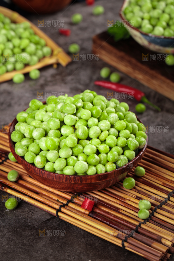 竹底上的农家豌豆
