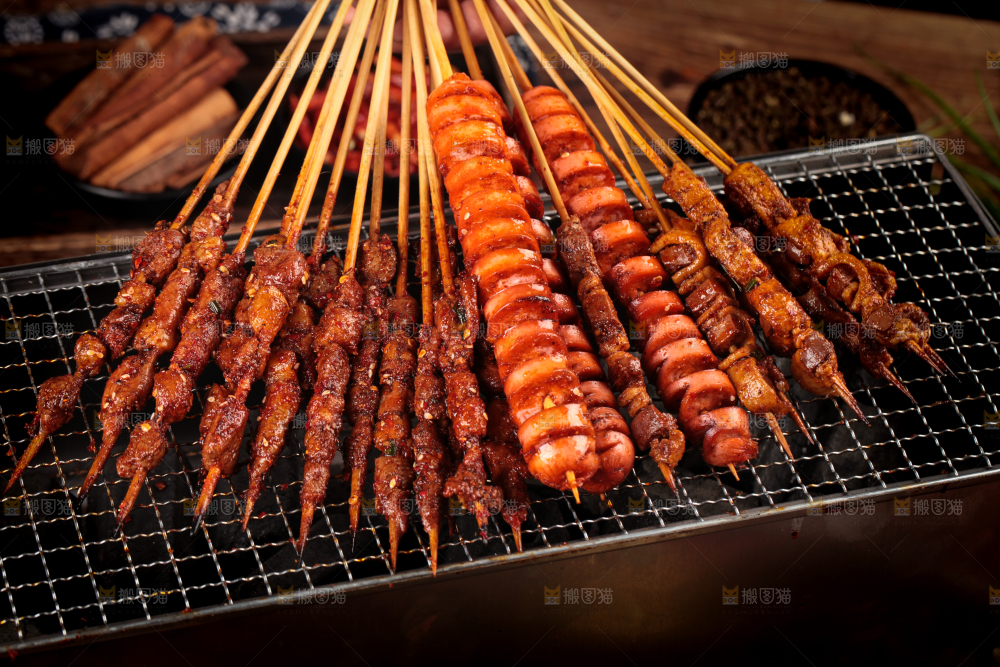 烤炉上的烤串