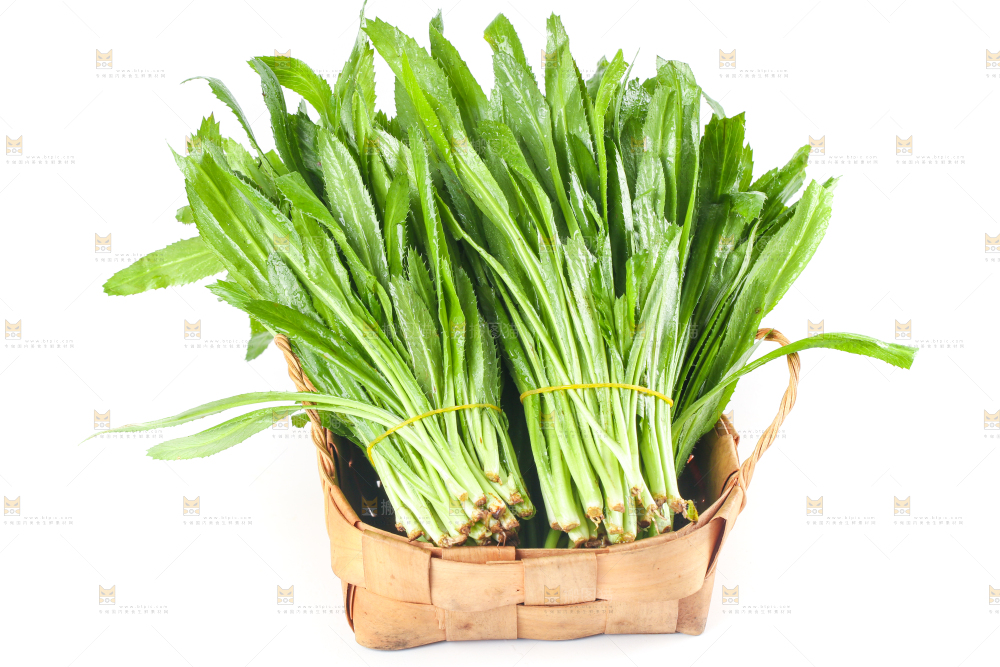 白底上放着一筐云南大香菜