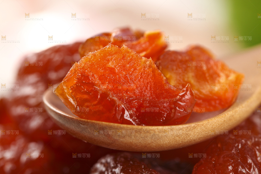 勺子里的话梅干