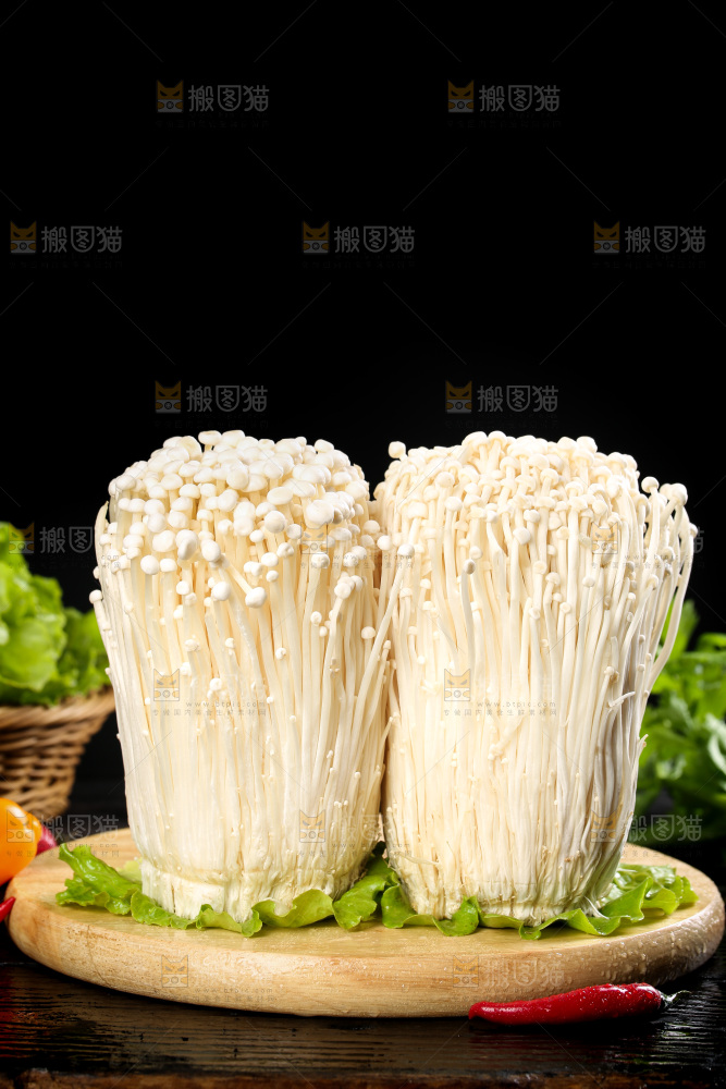 木板上的金针菇