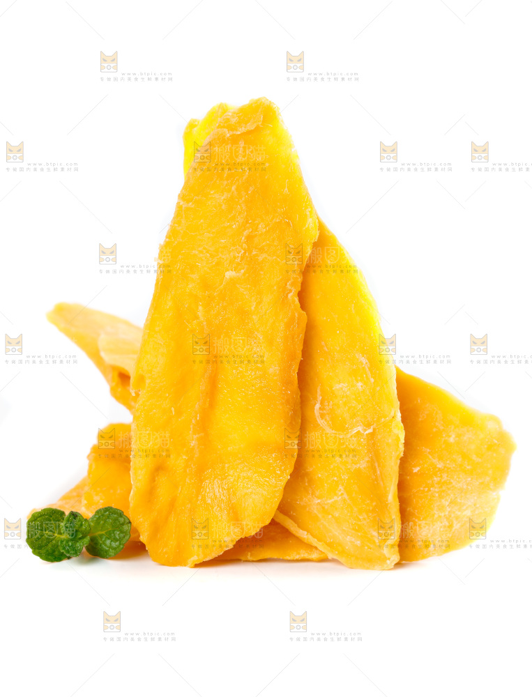 白底上的芒果干切片