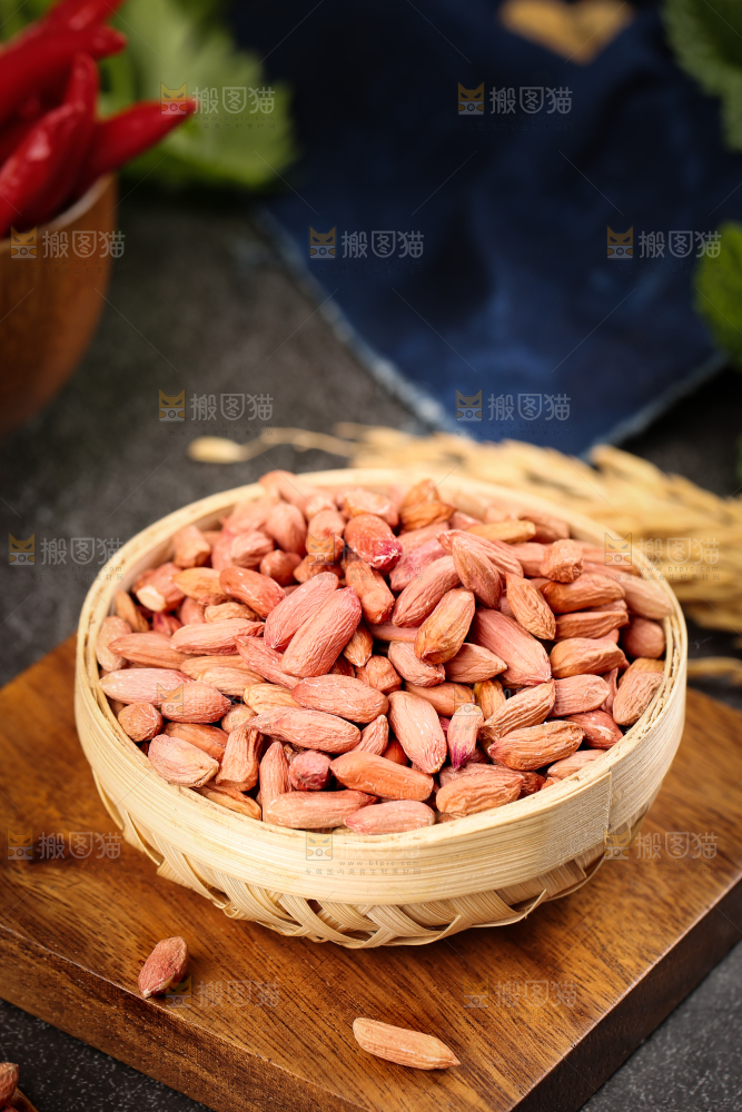 篮子里的养胃干瘪花生米