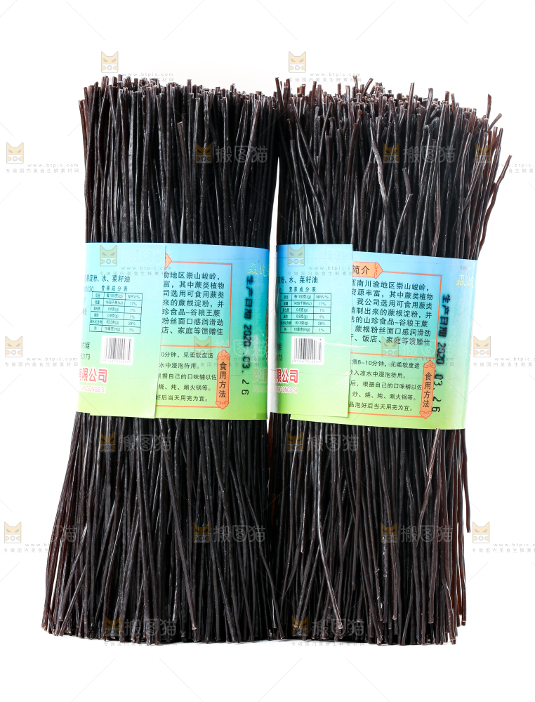白底上的蕨根粉