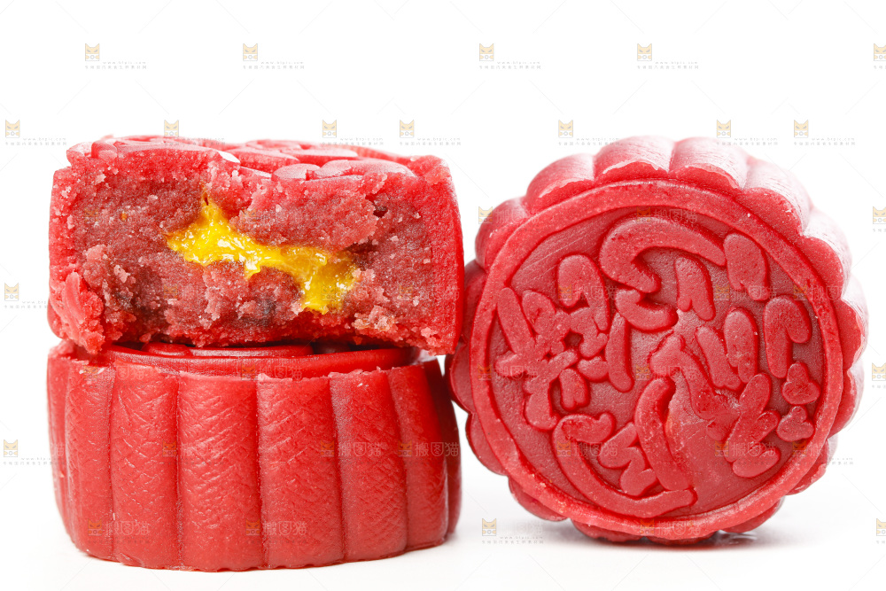 白底上的流心月饼
